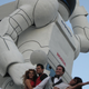 Illustration for article titled Honda To Attack Rose Bowl Parade With 49-Foot-Tall ASIMO Robot